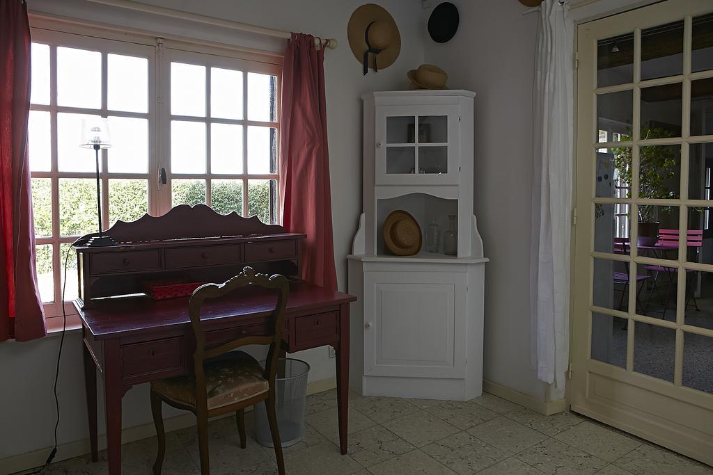 Gite Du Presbytere De L'Abbe L'Hermina Saint-Martin-le-Gaillard Exterior photo